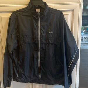 Nike Clima-Fit Windbreaker Men’s Jacket Size M Lightweight Sporty
